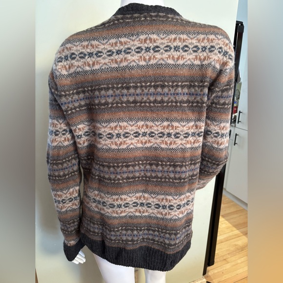 Hudson North Sweater (unisex) - Picture 2 of 8